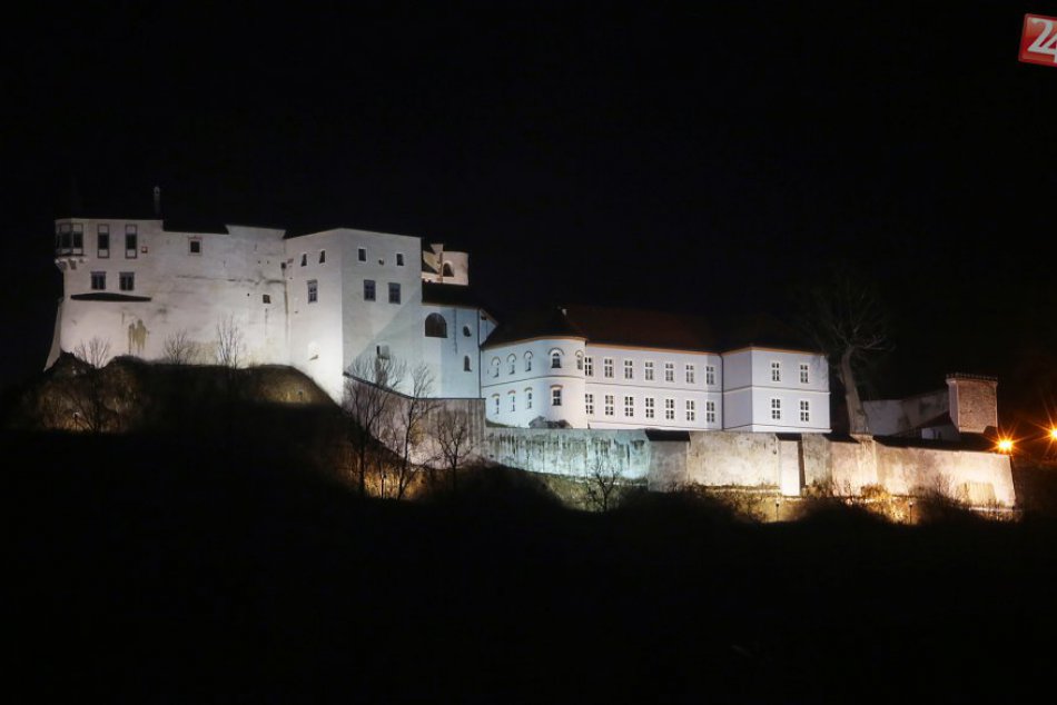 V OBRAZOCH: Krásy hradu Slovenská Ľupča