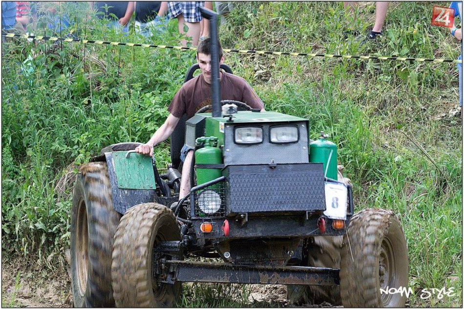 Traktorparáda v Hornej Marikovej: Zábery priamo z trate