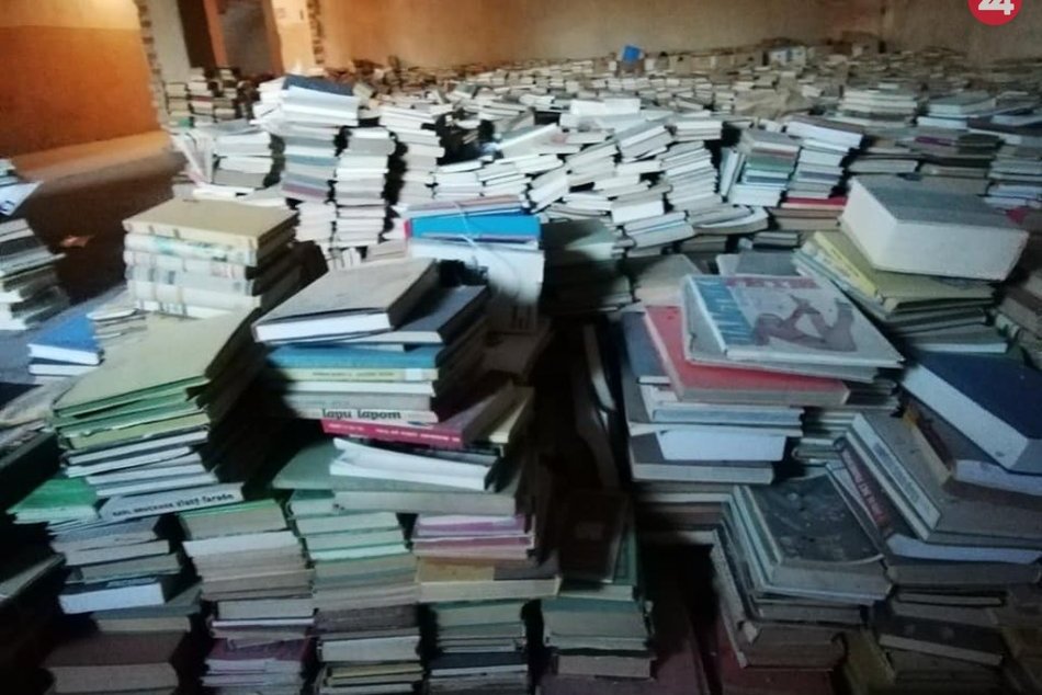 Leopoldovský antikvariát opäť presťahovaný: Tisíce kníh našli nový dočasný domov