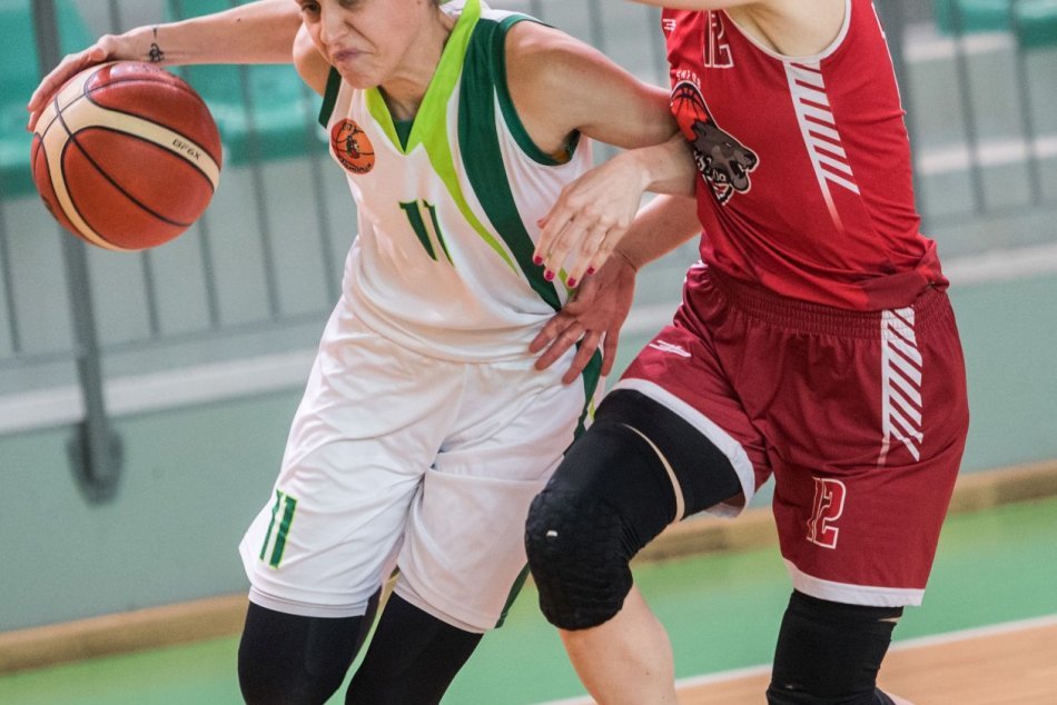 3. zápas štvrťfinále v basketbale žien ŠBK Šamorín - BK ŠKP 08 Banská Bystrica