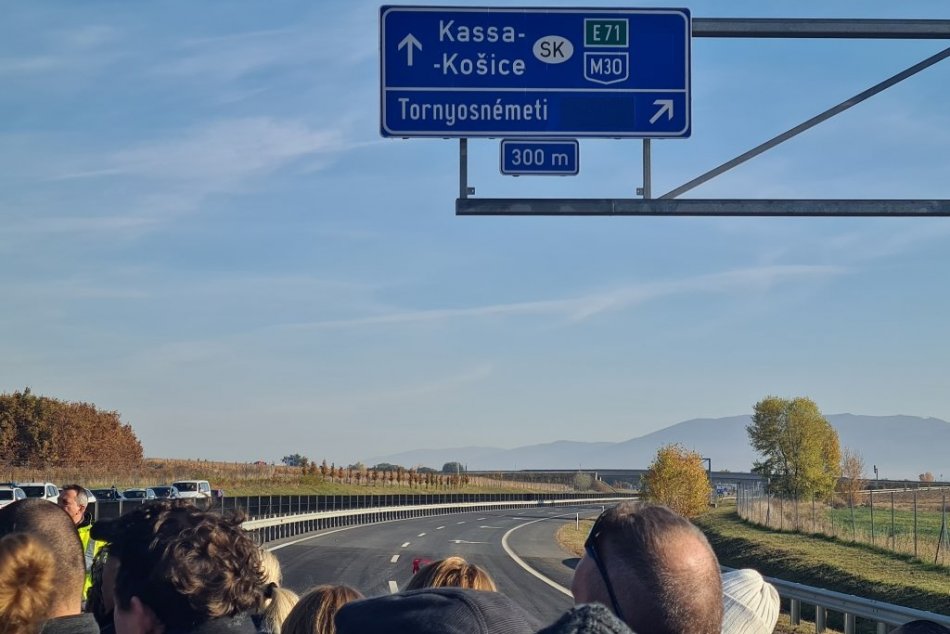 Otvorenie nového úseku diaľnice Miskolc – Tornyosnémeti
