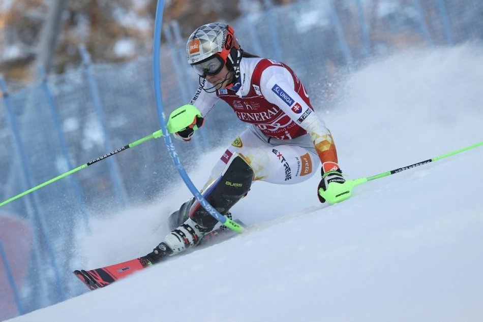 Petra Vlhová počas 1. kola slalomu Svetového pohára alpských lyžiarok vo fínskom