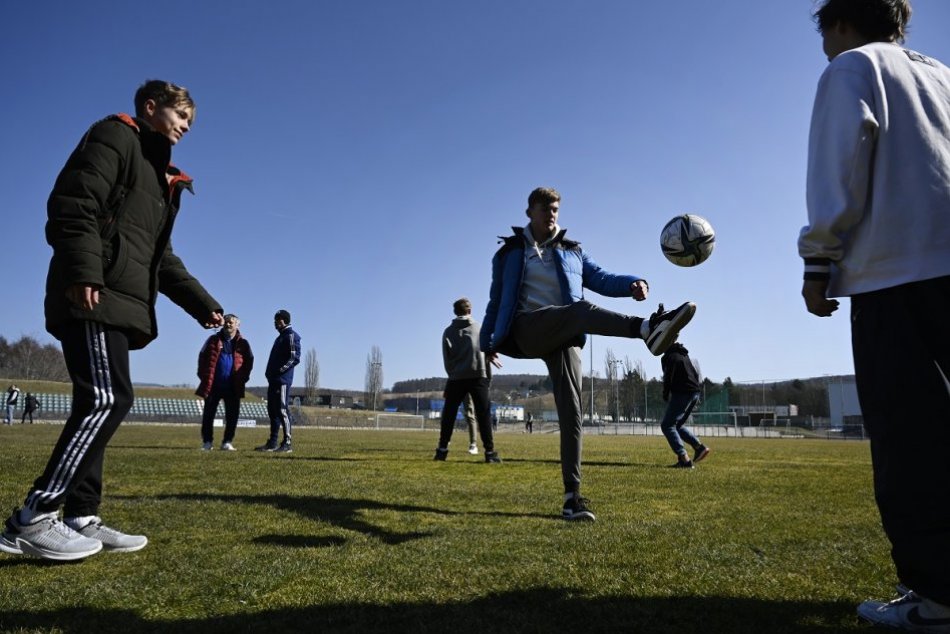 FOTO: Mladí ukrajinskí futbalisti v Bánovciach nad Bebravou