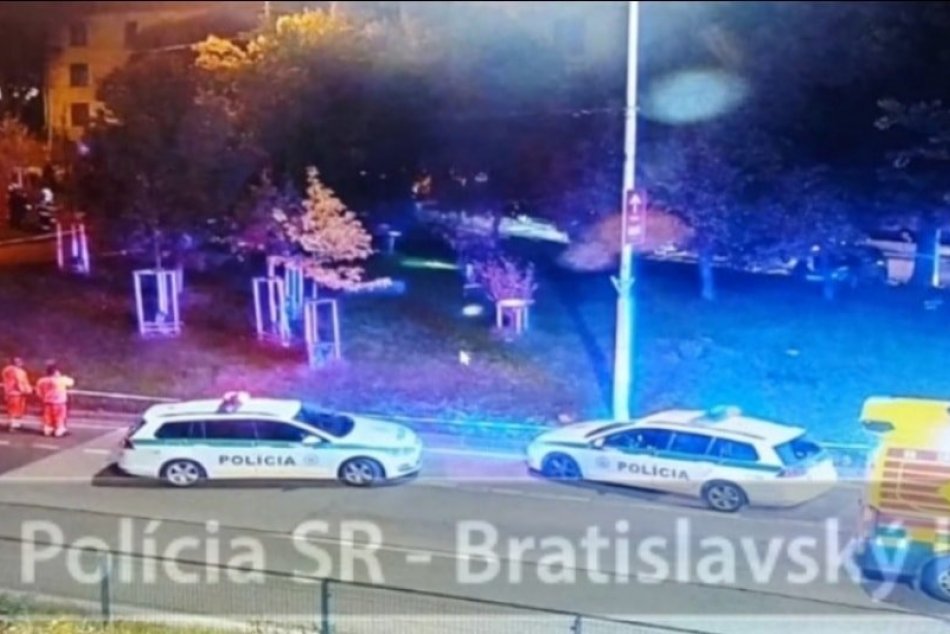 TRAGÉDIA v centre Bratislavy: Auto ZMIETLO zastávku plnú ľudí