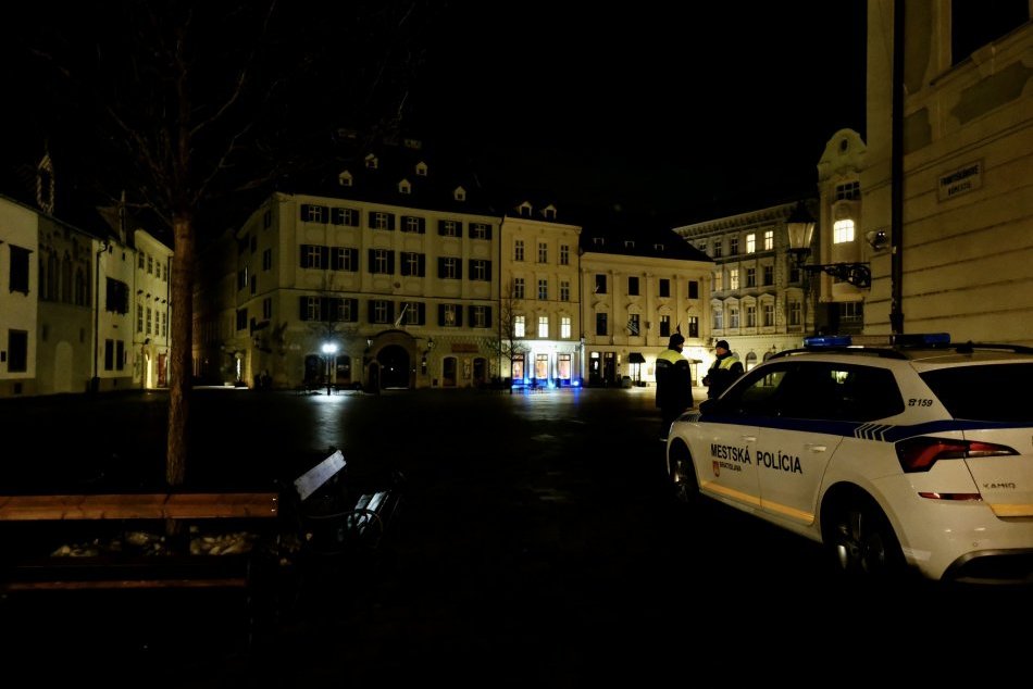 Vypnuté verejné osvetlenie v Bratislave