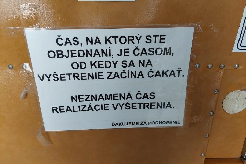 FOTO: Oznam na dverách lekárky rozvášnil Slovákov