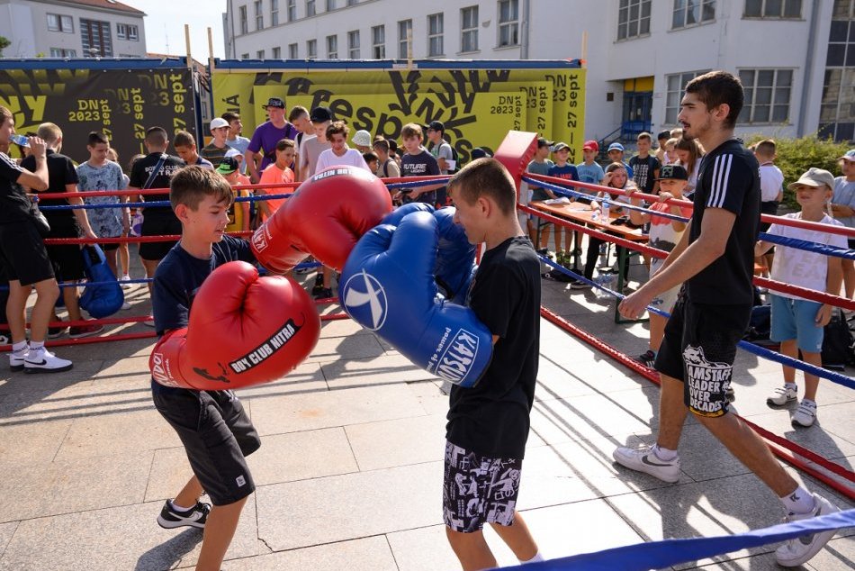 Centrum mesta ožilo športom: Deťom svoju činnosť priblížili nitrianske kluby