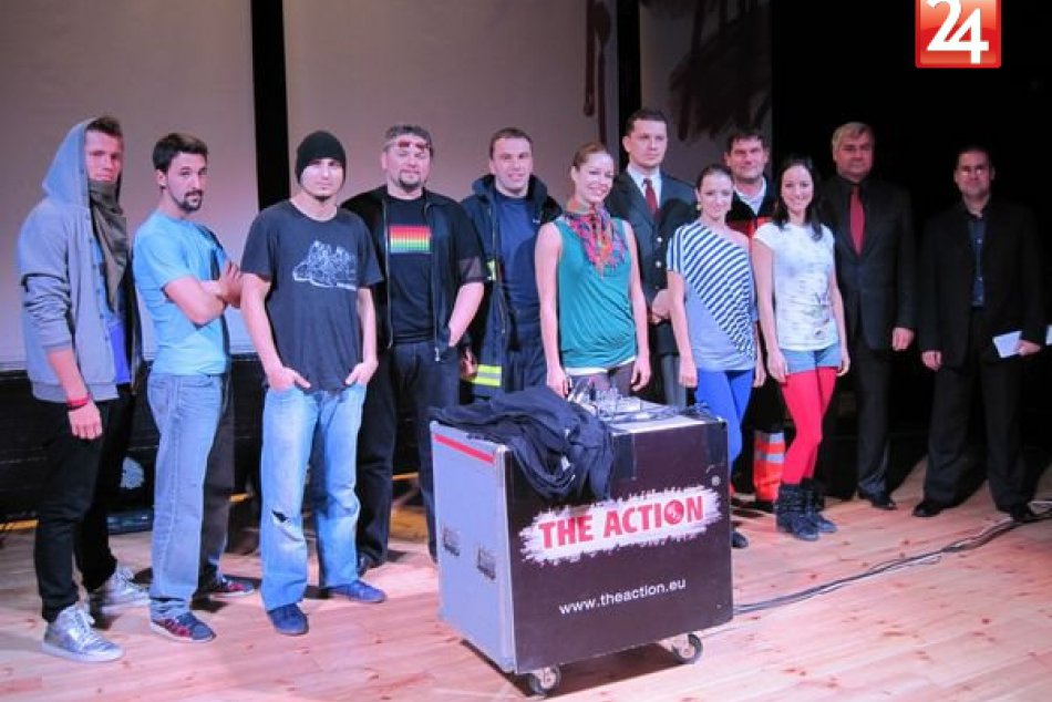 1110_action
