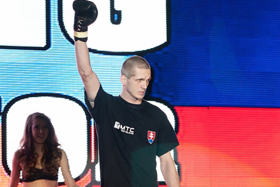 noc bojovnikov