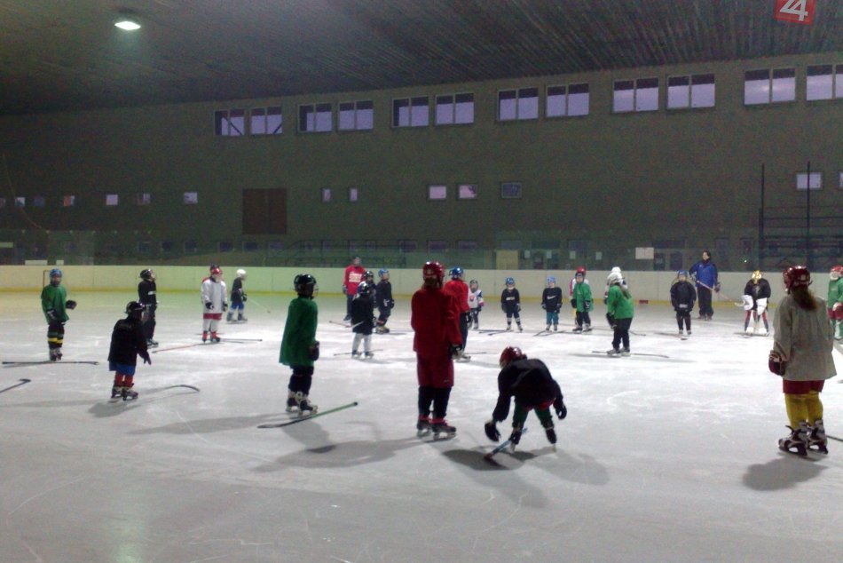 Amaterska_hokejova_liga