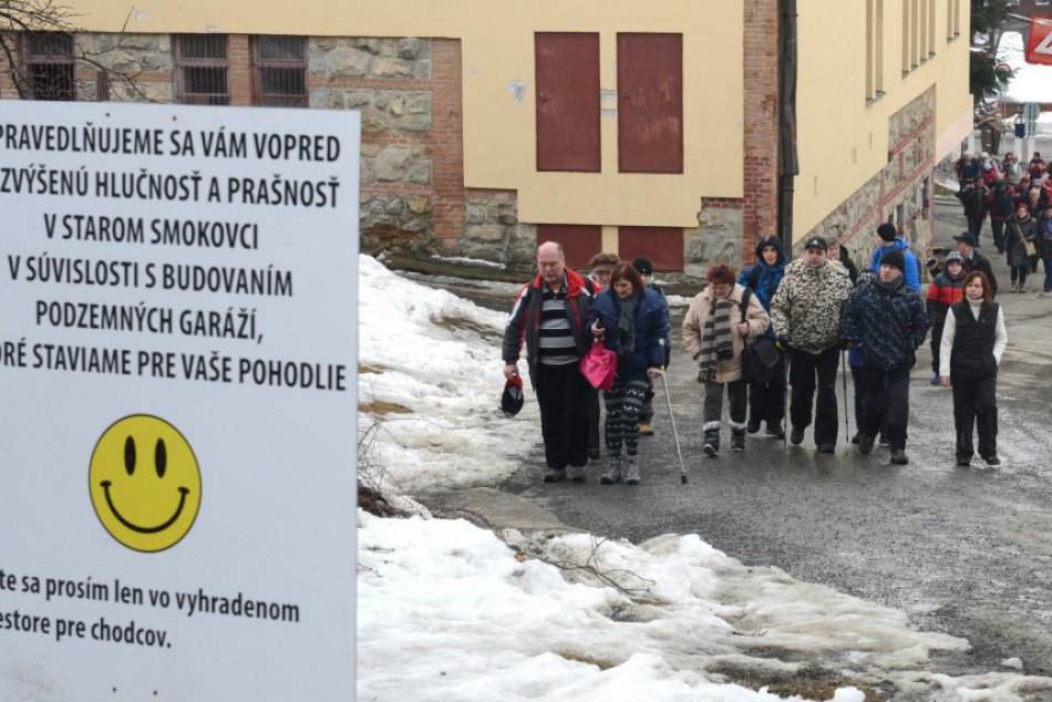 V Starom Smokovci vyrastajú nové garáže
