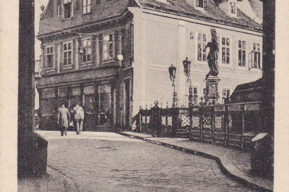 Staré Mesto na historických fotografiách