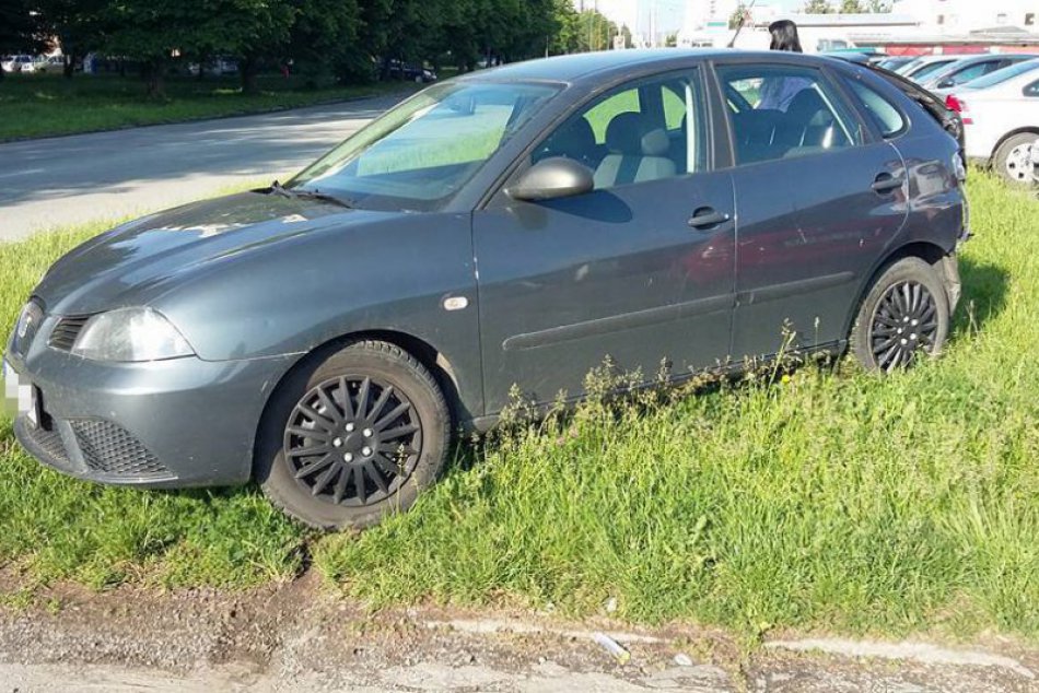 Humenčania našli ráno auto v takomto stave: Polícia hľadá svedkov!
