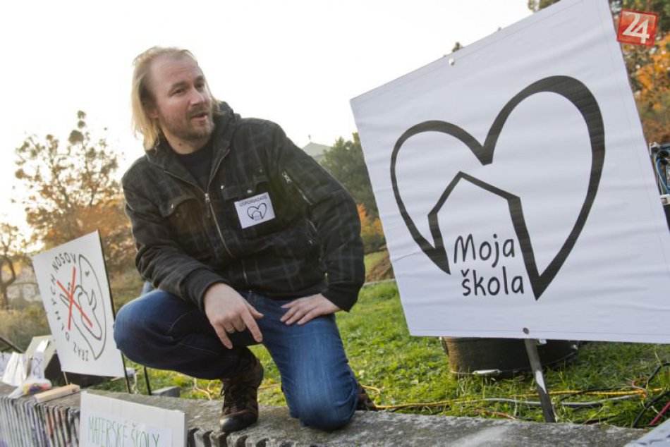 Škola, deti, učitelia
