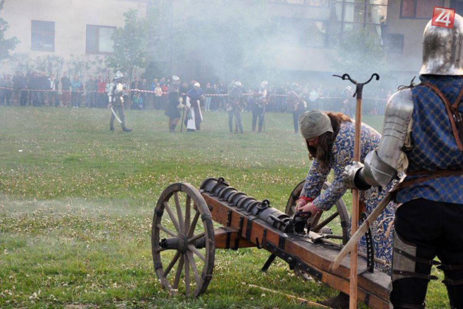 V OBRAZOCH: Skupina historického šermu Berezun