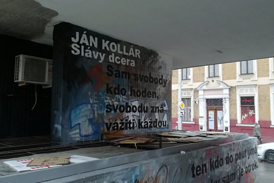 Kollárovo námestie - zanedbaná budova