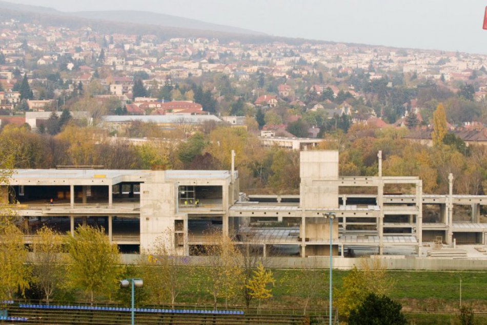 FOTO: Skelet City parku v Nitre