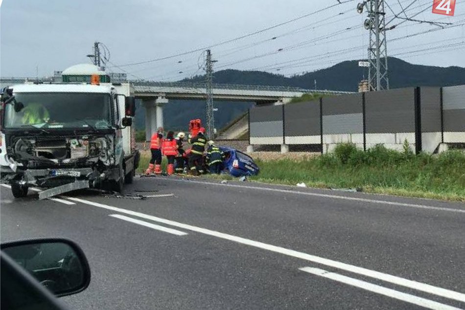 FOTO: Žena (26) nedala pri Plevníku-Drienovom prednosť a utrpela ťažké zranenia
