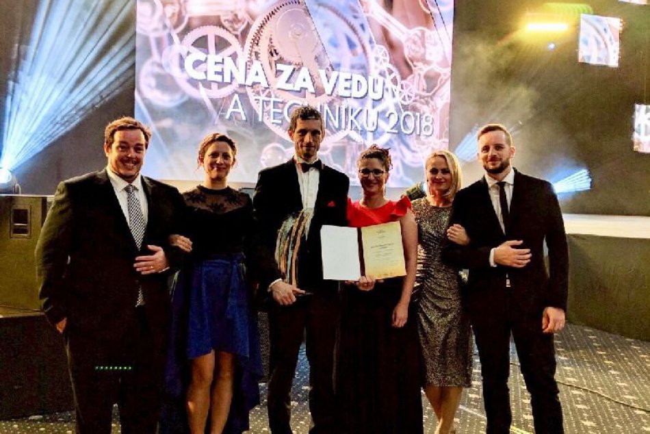Ocenenie in memoriam pre profesora Kothaja