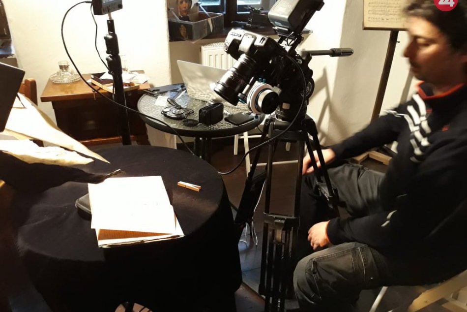 V OBRAZOCH: Tvorba filmu o Prvom slovenskom gymnáziu v Revúcej