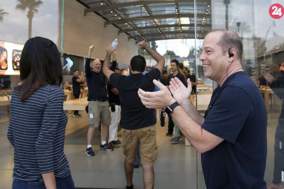 iPhone Xs, Xs Max