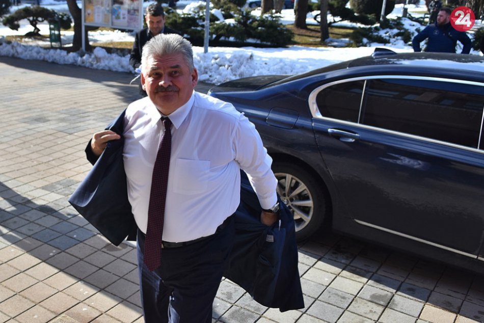 Obrazom: Vláda rozdelí v okrese Revúca 1,43 milióna eur