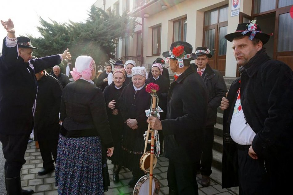 Fašiangový sprievod obcou Topoľčianky 2019