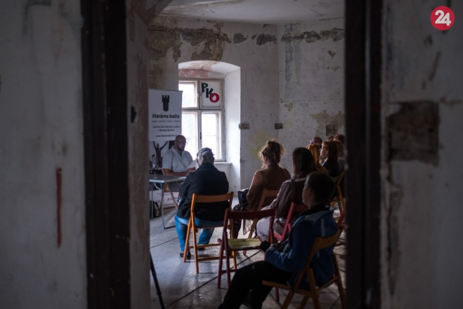 Noc literatúry