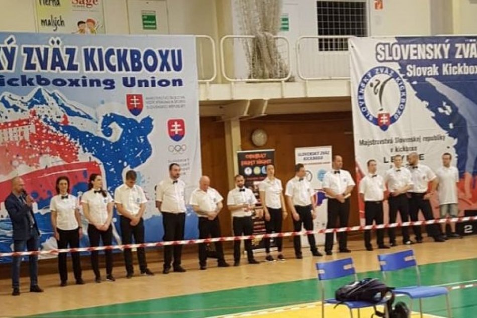 V OBRAZOCH: Revúcki kickboxeri žali v Leviciach medailové úspechy