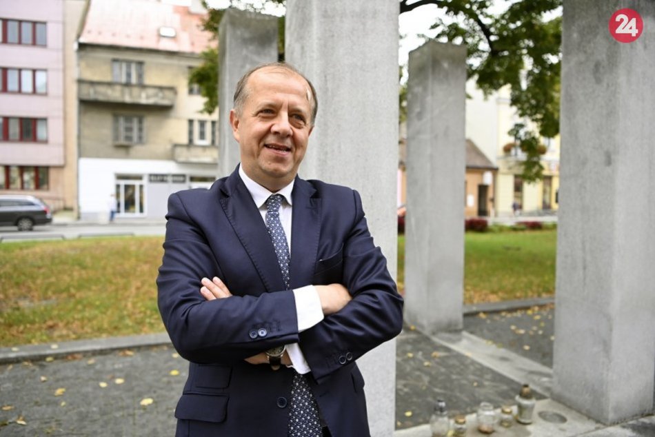 FOTO: Krajský súd v Trenčíne rozhodoval o zhromaždení kotlebovcov v našom meste