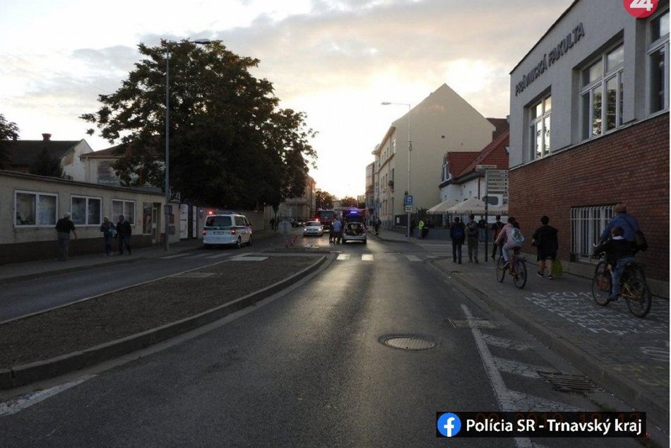 Zrážka auta s tromi chodkyňami na priechode pre chodcov