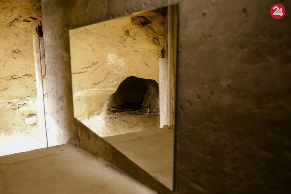 Sprístupnili útekový tunel pod Berlínskym múrom
