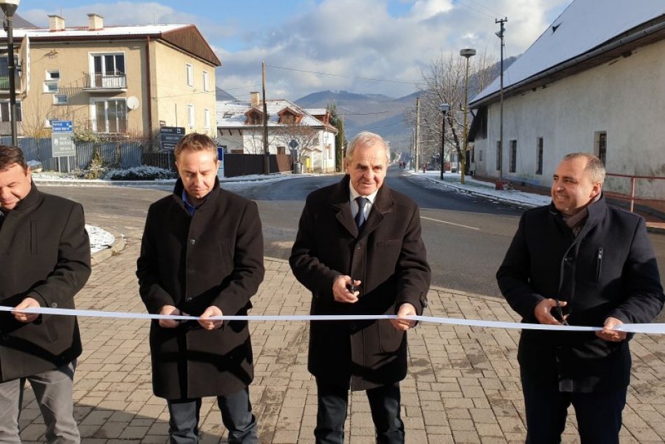 V OBRAZOCH: BBSK ukončil rekonštrukciu ciest II/531 a II/532 na Gemeri