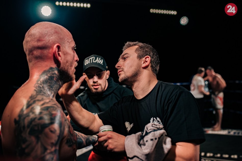 Pavol Kuruc: Ľudia sa majú zabávať, na bitky slúžia zápasy, FOTO