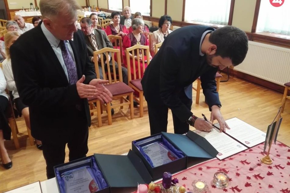 Trnovčania nadviazali cezhraničnú družbu: Spoluprácu uzavreli do Vianoc, FOTO