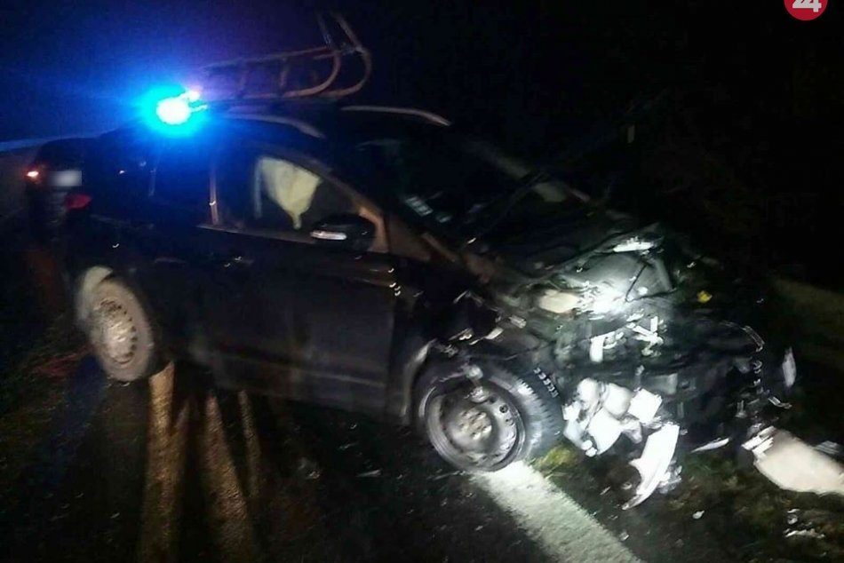 OBRAZOM: Na Zemplíne došlo k zrážke 5 áut, šesť ľudí utrpelo zranenia