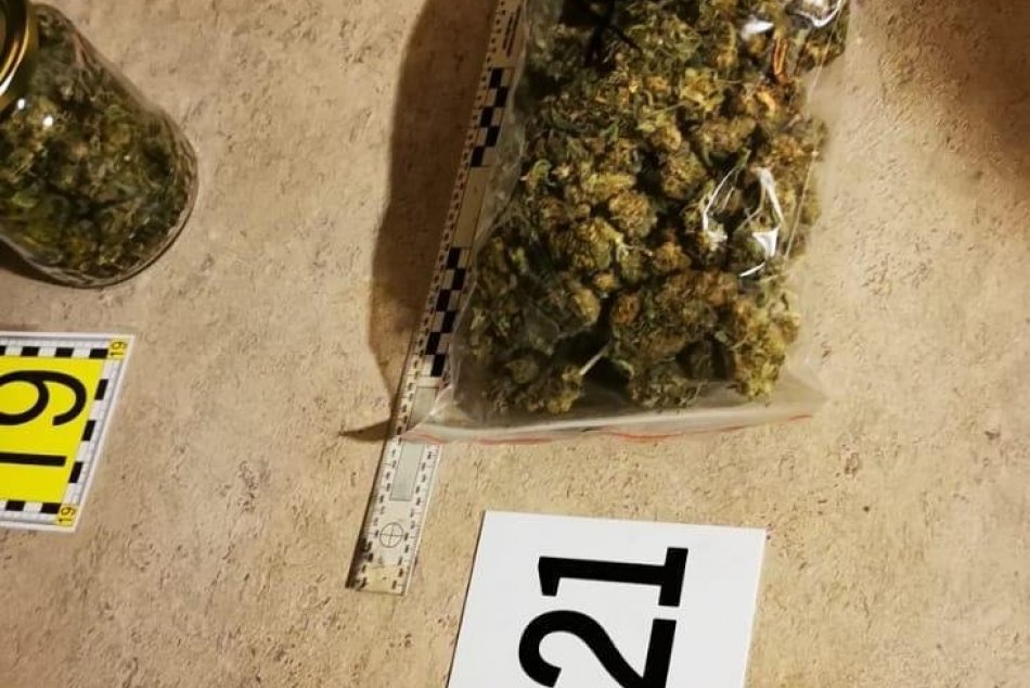NAKA zaistila niekoľko kilogramov drog