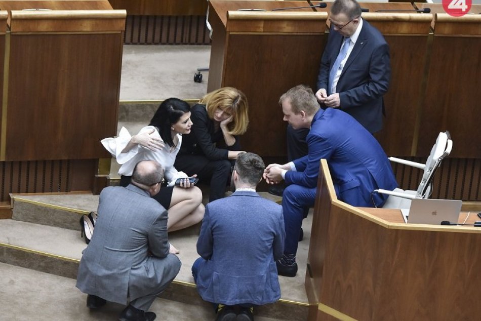 Blokovanie mimoriadnej schôdze