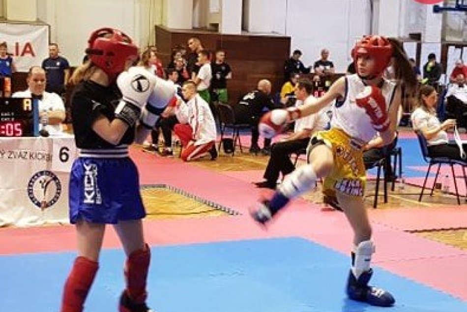 V OBRAZOCH: Kickboxeri z Revúcej vybojovali 9 medailí na prestížnom turnaji