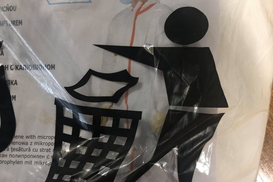 Vďaka Šaľanovi získali ochranu: Špeciálne obleky darom, FOTO