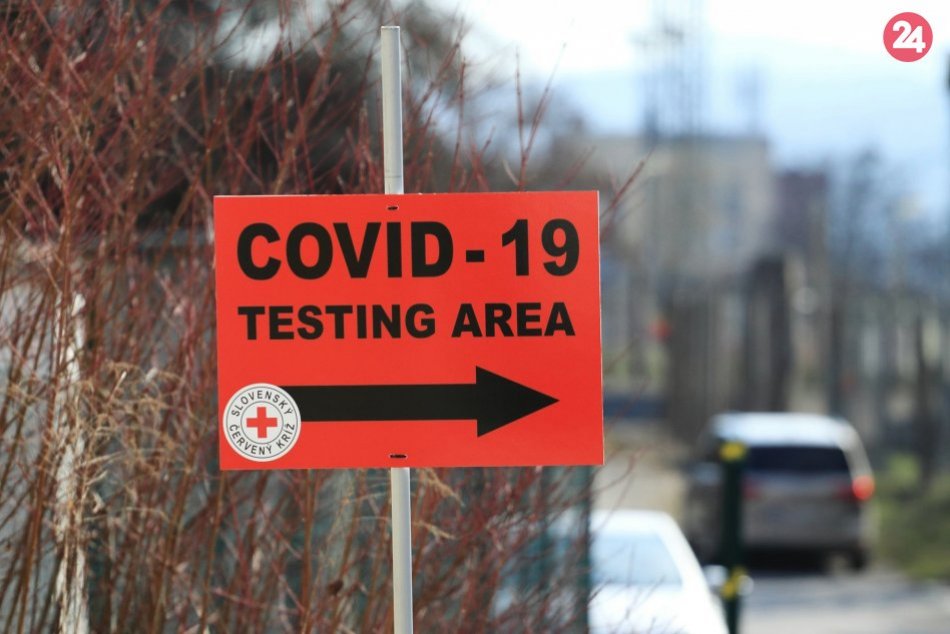 V OBRAZOCH: Testovanie na koronavírus v Banskobystrickom kraji
