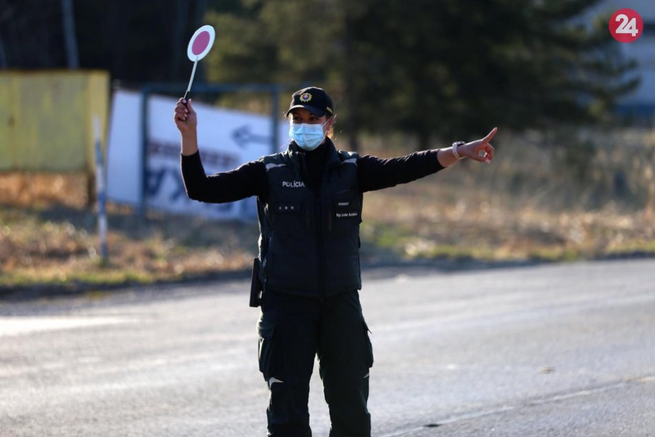 V OBRAZOCH: Banskobystrickí krajskí policajti v akcii