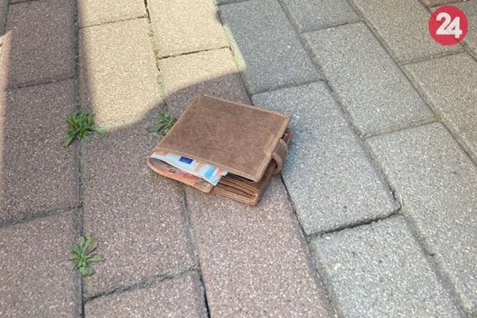 Ulakomil sa na cudziu peňaženku