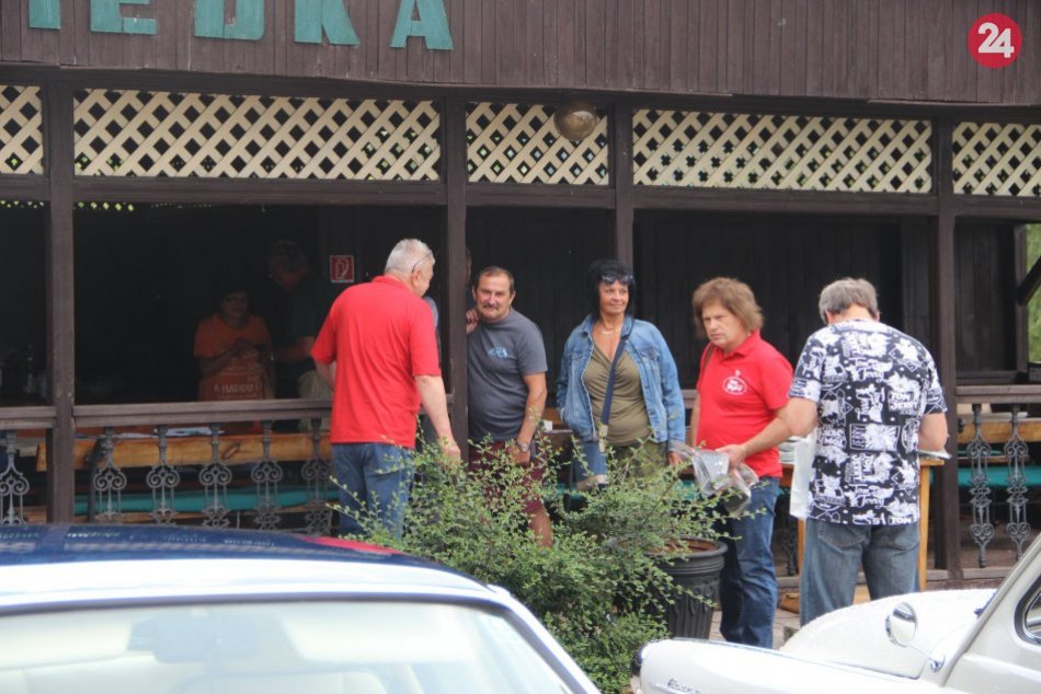 Obrazom: Po Rožňave a okolí sa premávali takéto historické kúsky