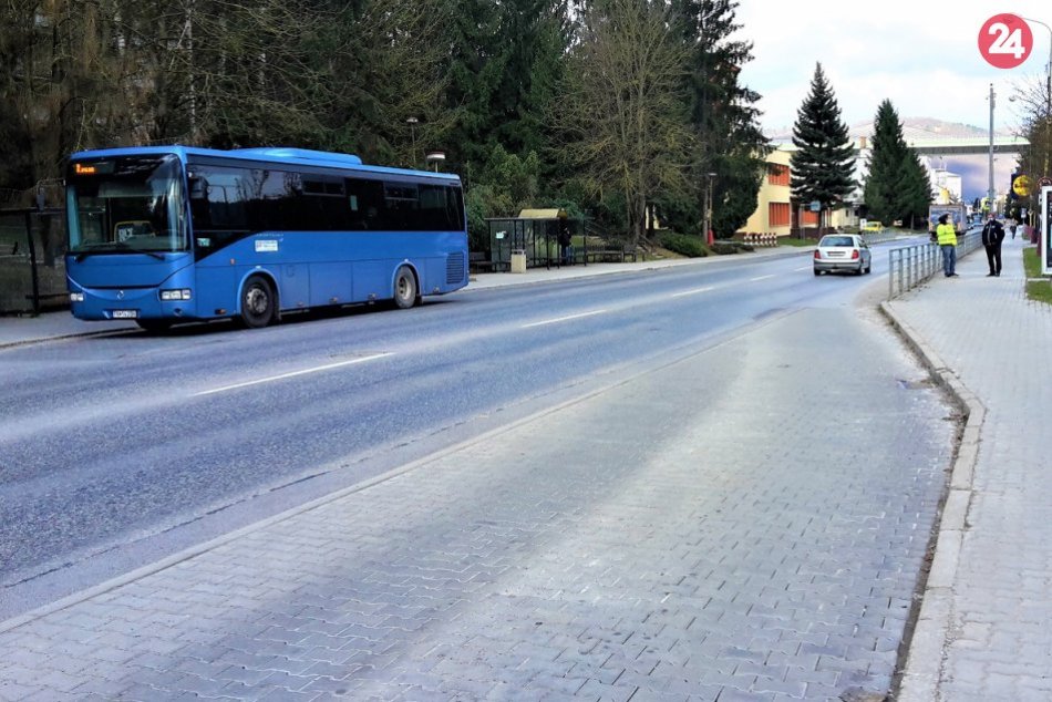 OBRAZOM: Takto vyzerala zastávka pri SPŠ, ktorú rekonštruujú