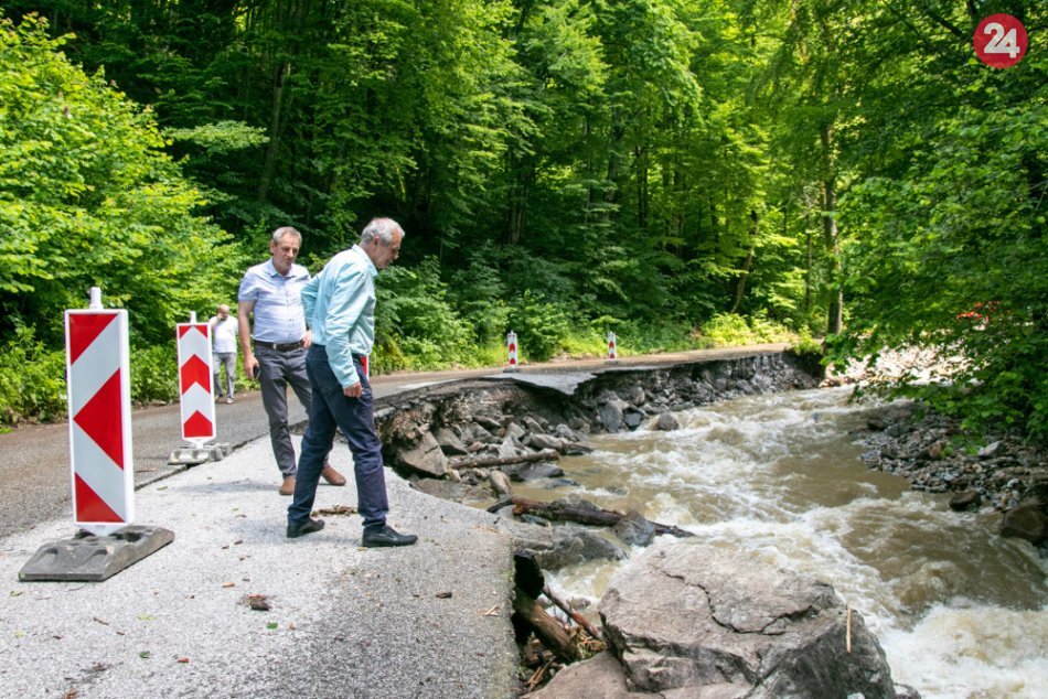V OBRAZOCH: Cesta do Muránskej Zdychavy je už prejazdná pre všetku dopravu