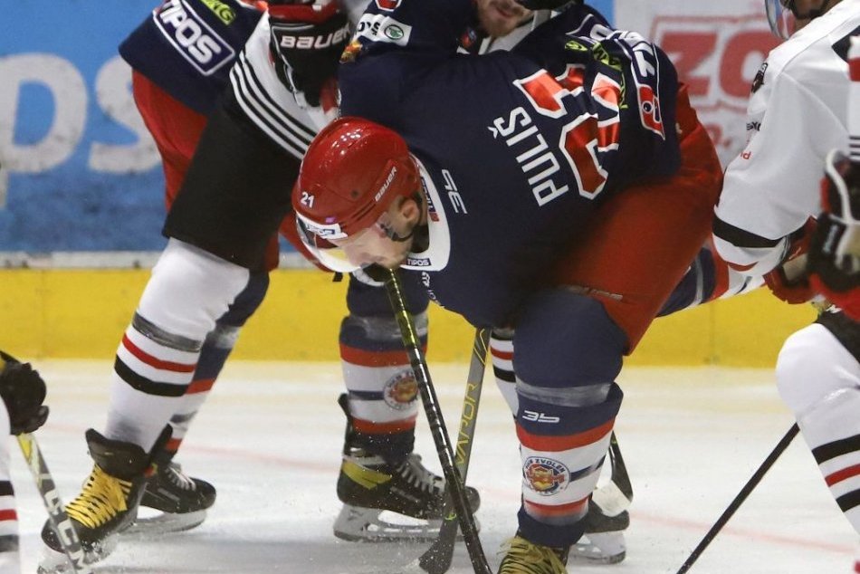 V OBRAZOCH: V pohronskom derby bez divákov triumfoval Zvolen nad Bystricou