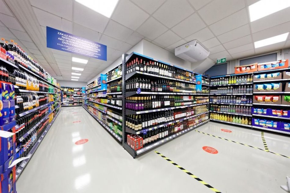 Nová predajňa TESCO na Rudohorskej ulici v Banskej Bystrici