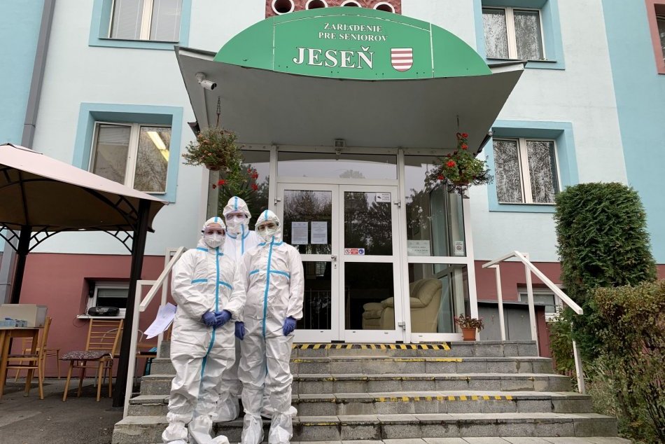 V OBRAZOCH: Bystrica je pripravená na druhé kolo plošného testovania