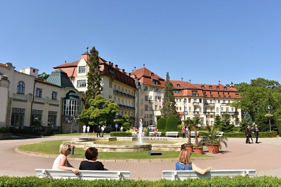Piešťanské kúpele